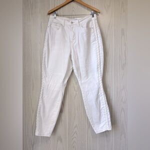 Judy Blue Mid Rise Braided Detail White Relaxed Fit Jeans Size 14W EUC